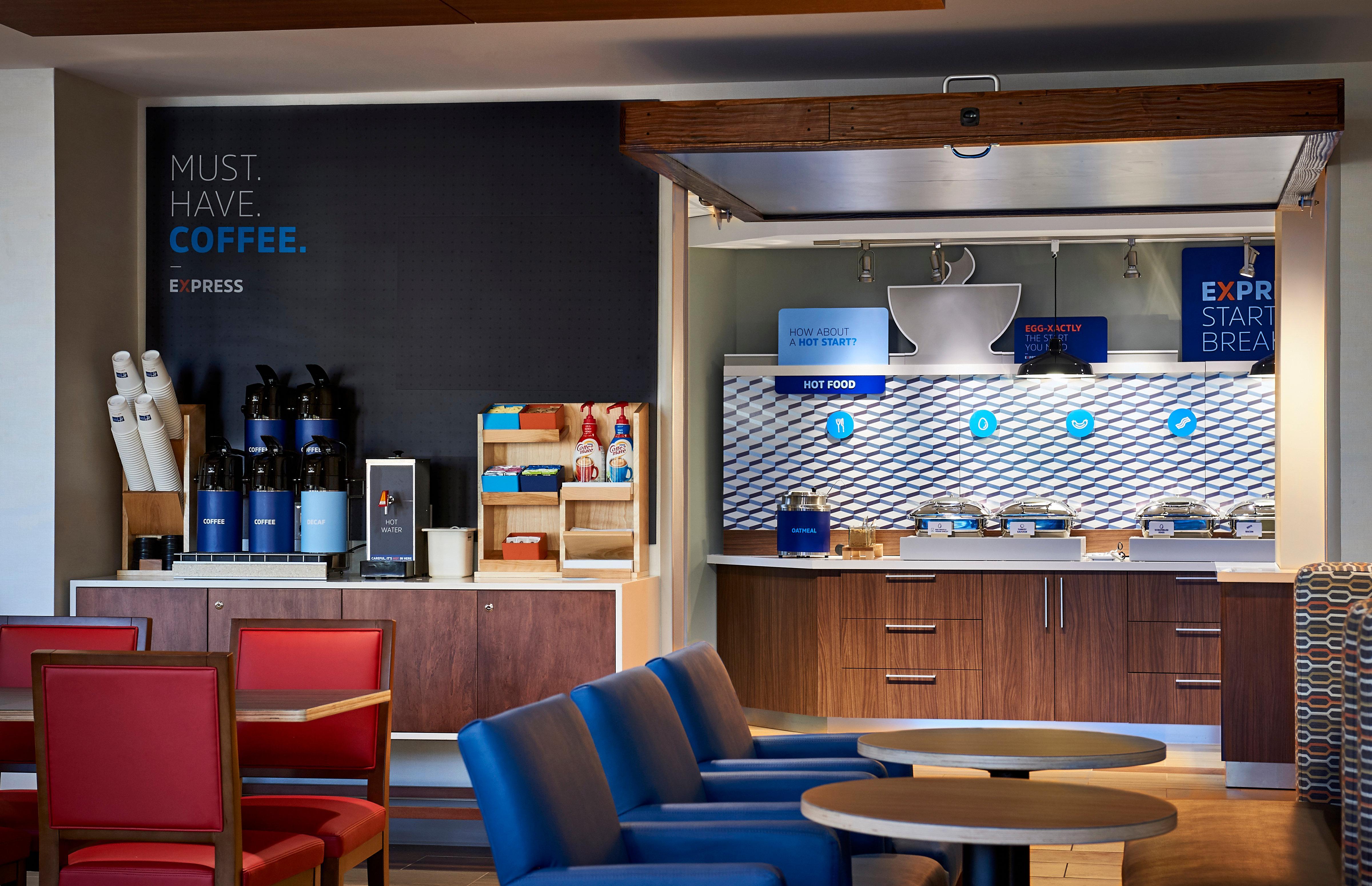 Holiday Inn Express Brampton By Ihg Exterior photo